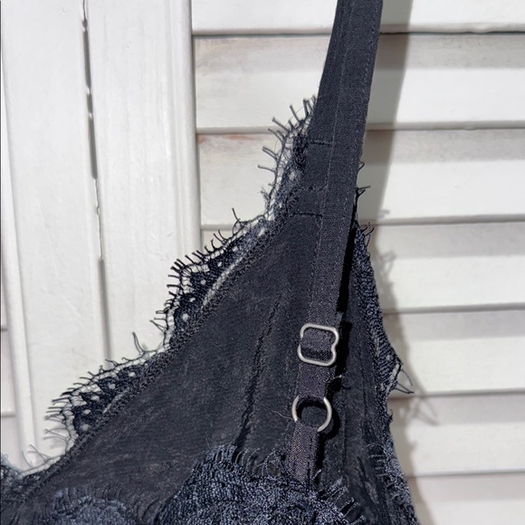 Abercrombie & Fitch Black Lace Camisole - Picture 6 of 6